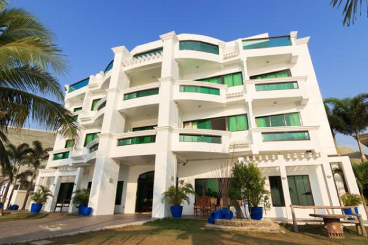 ホテルVitalis White Sands Santiago  エクステリア 写真